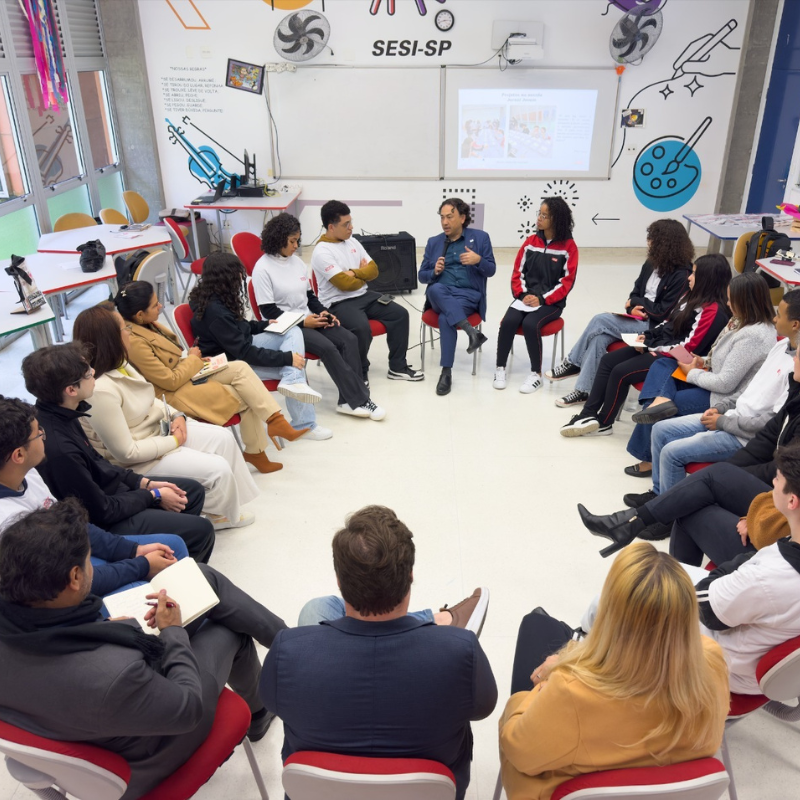 Conselho Nacional do SESI visita escola em São Bernardo e reforça escuta ativa de estudantes sobre educação e futuro