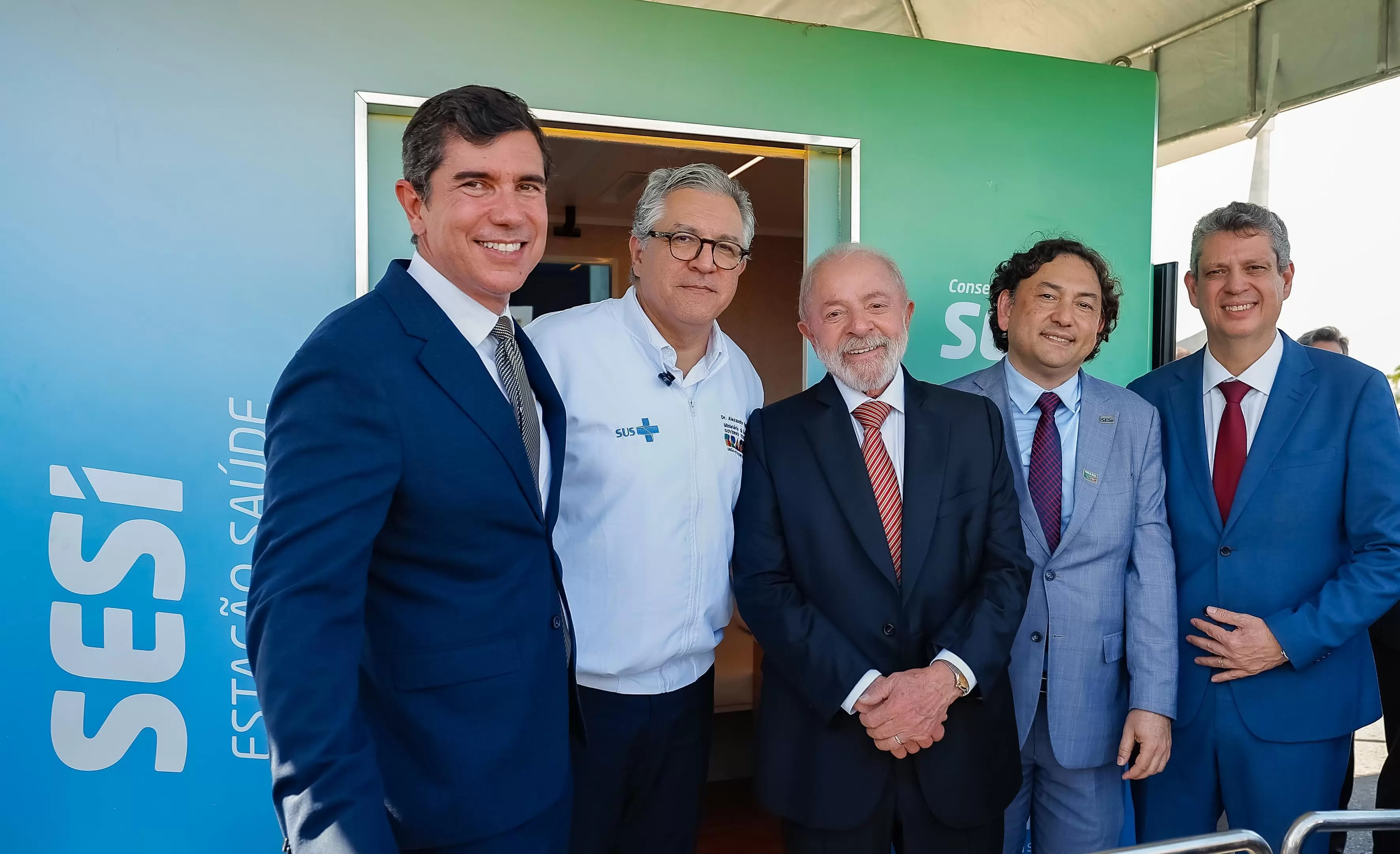 Presidente Lula conhece estação de telessaúde do SESI